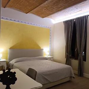 Ultroneo, Di Collina Bed & Breakfast